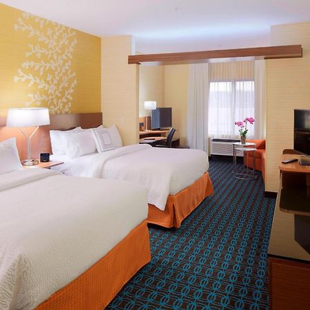 Fairfield Inn & Suites By Marriott Springfield Northampton/Amherst Exterior foto